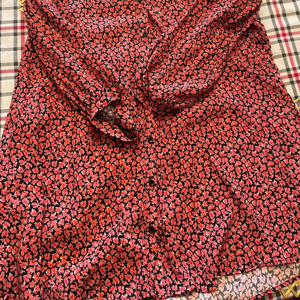 Dress - Picture 6 of 6